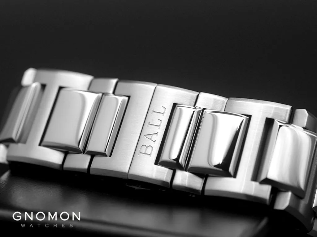 Engineer III Marvelight Chronometer Day-Date Black - Ltd Ed 1000pcs Ref. NM9036C-S1C-BKR