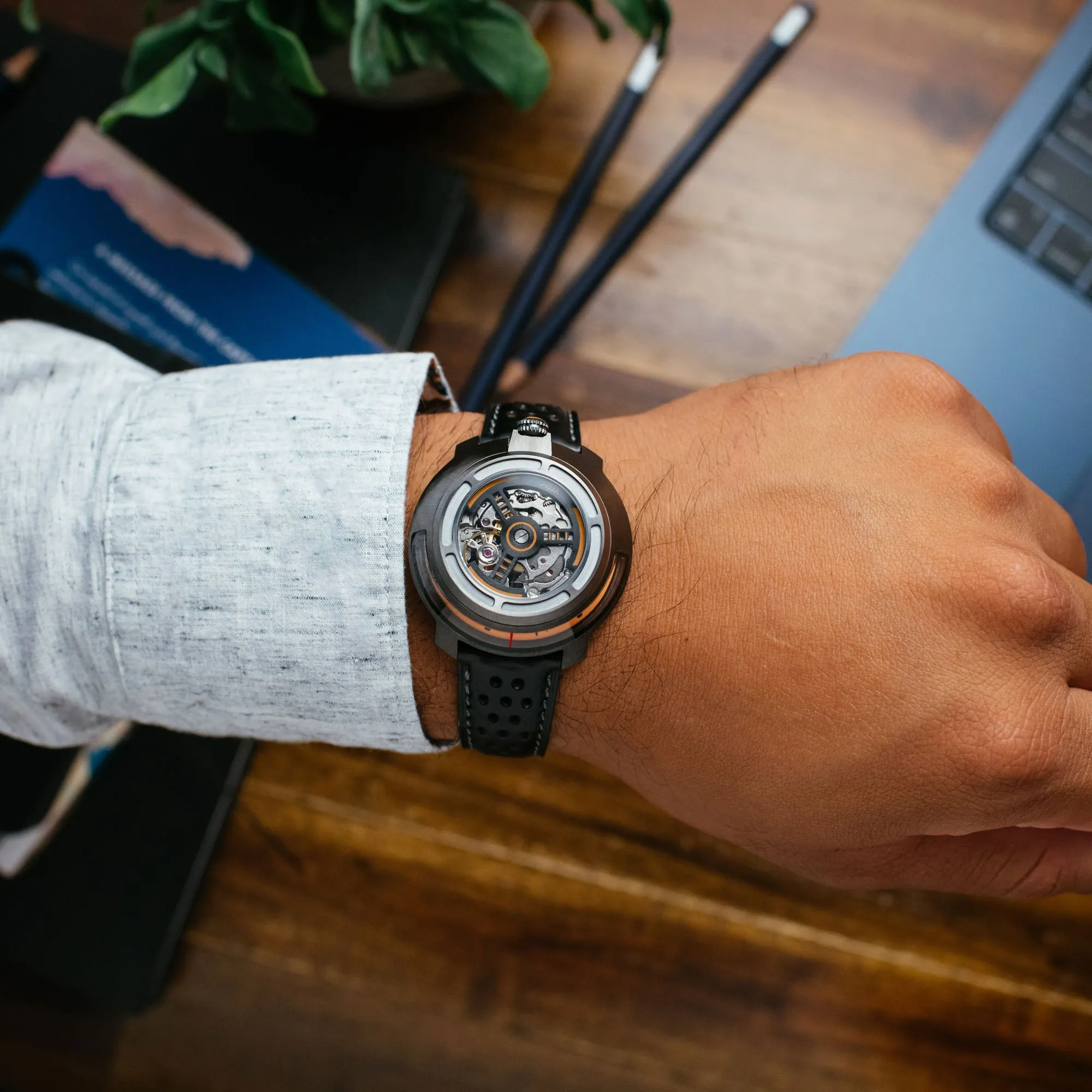 Invertor II Automatic Gunmetal Orange