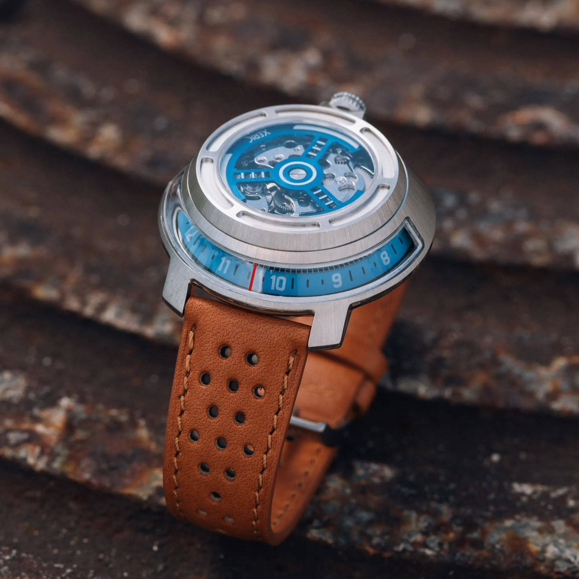 Invertor II Automatic Tan Blue