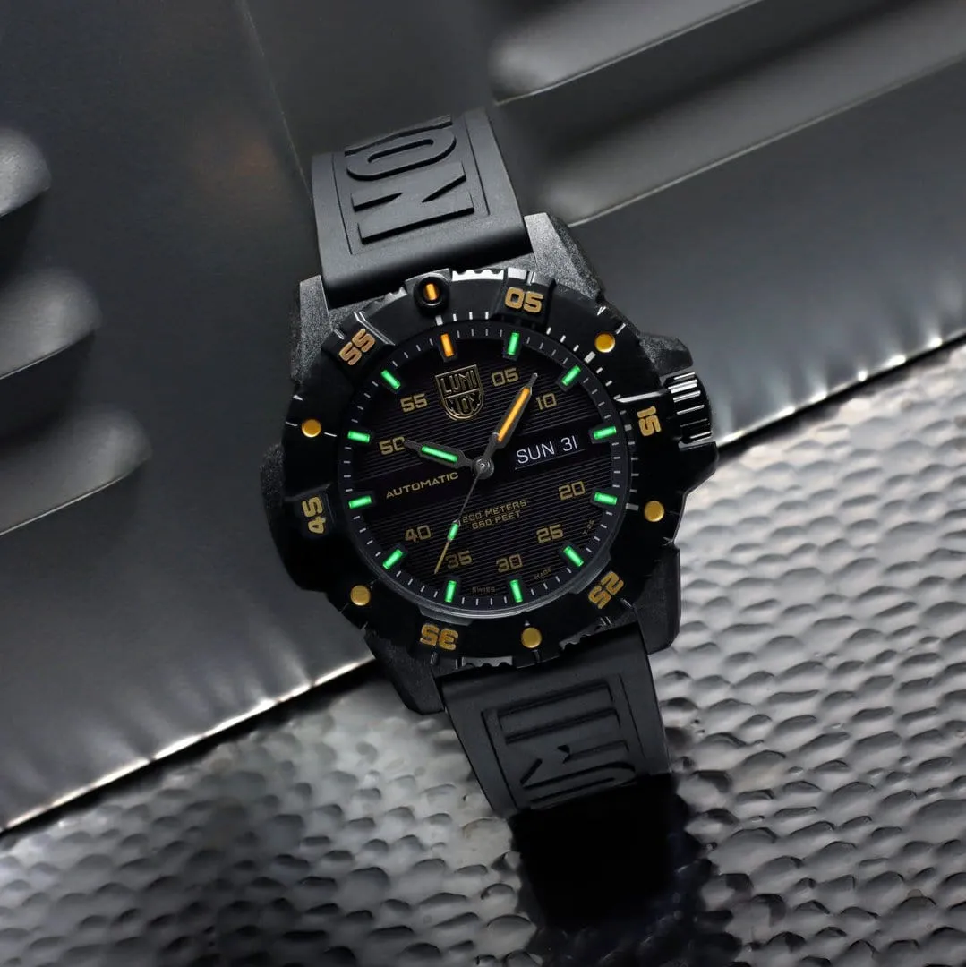Master Carbon SEAL Automatic, Limited Edition, 45 mm, Military Dive Watch - 3865.GOLD