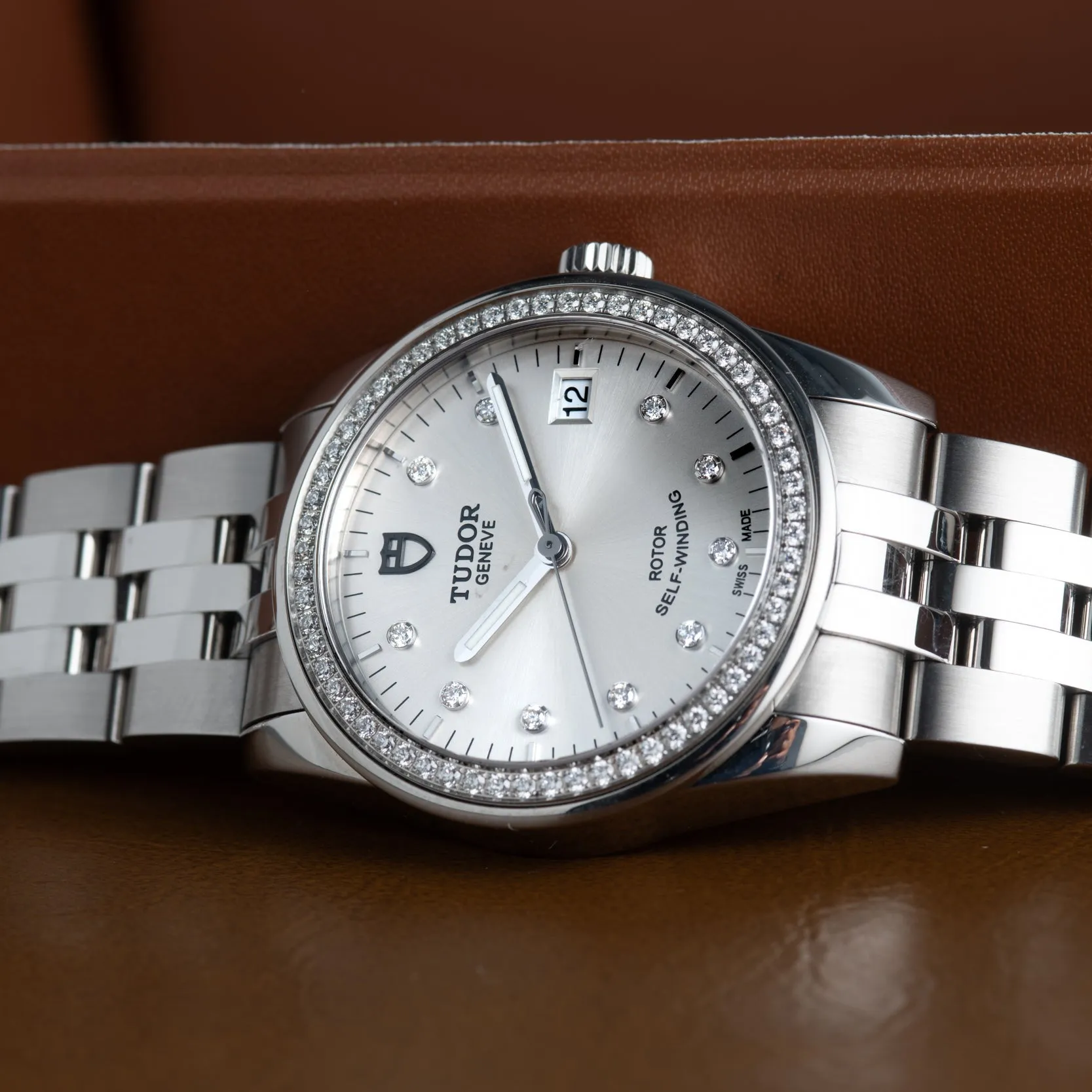 Tudor Glamour Date